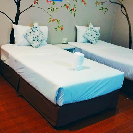 Color Ville Hotel Sha Certified Sakon Nakhon Ngoại thất bức ảnh