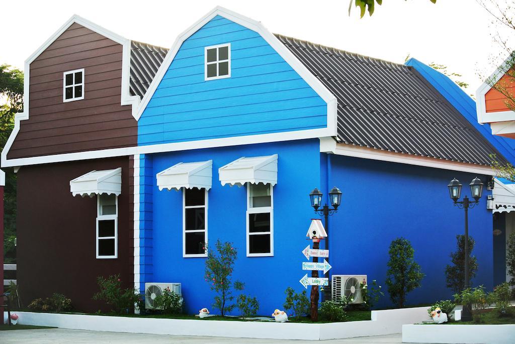 Color Ville Hotel Sha Certified Sakon Nakhon Ngoại thất bức ảnh