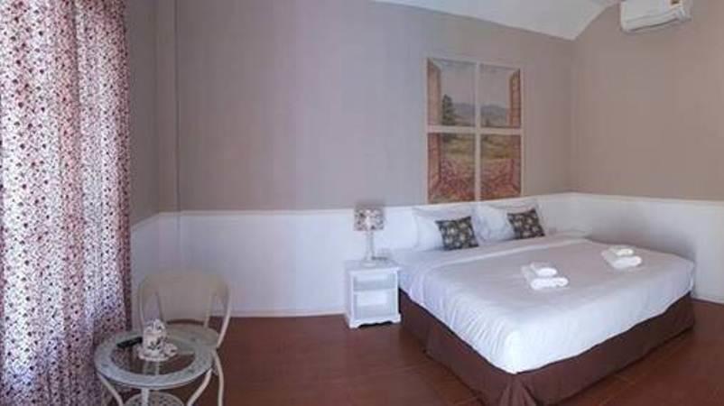 Color Ville Hotel Sha Certified Sakon Nakhon Phòng bức ảnh