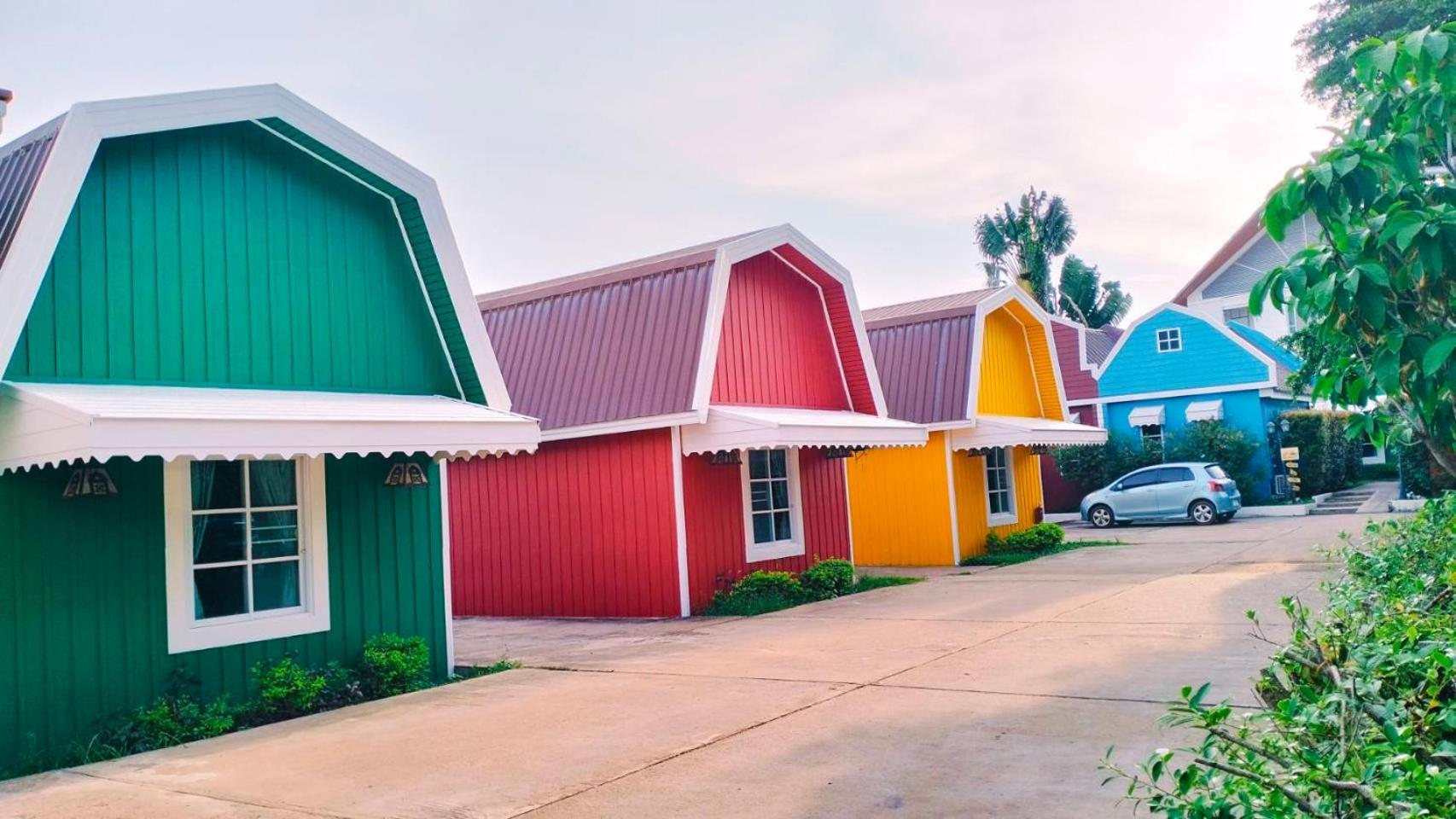 Color Ville Hotel Sha Certified Sakon Nakhon Ngoại thất bức ảnh