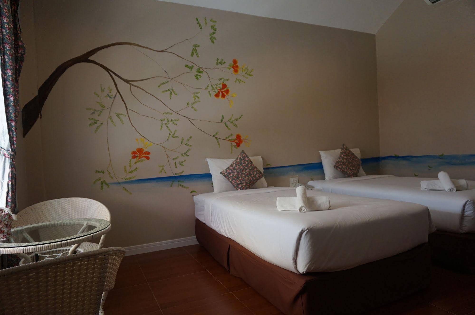 Color Ville Hotel Sha Certified Sakon Nakhon Ngoại thất bức ảnh