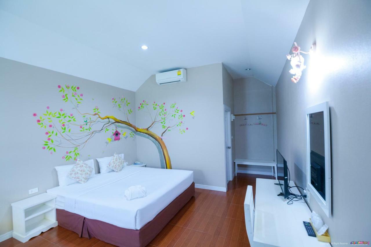 Color Ville Hotel Sha Certified Sakon Nakhon Ngoại thất bức ảnh