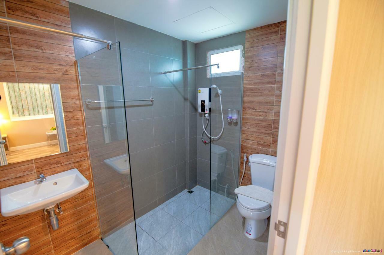 Color Ville Hotel Sha Certified Sakon Nakhon Ngoại thất bức ảnh