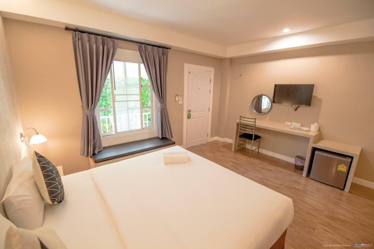 Color Ville Hotel Sha Certified Sakon Nakhon Ngoại thất bức ảnh