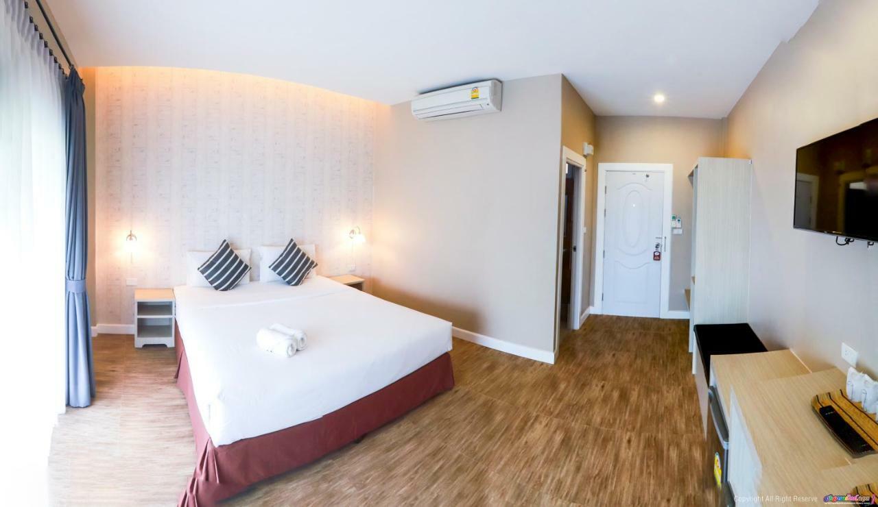 Color Ville Hotel Sha Certified Sakon Nakhon Ngoại thất bức ảnh